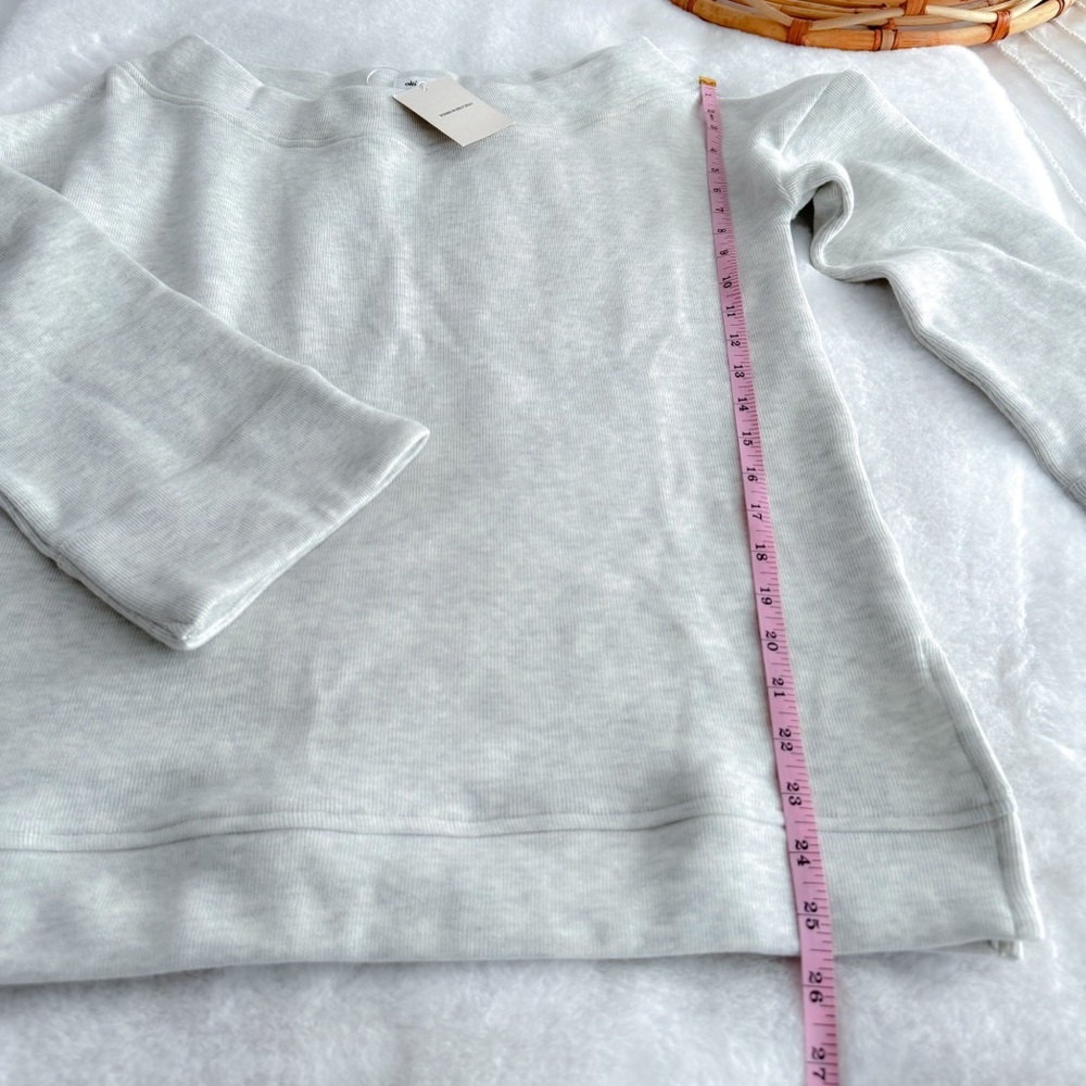 Old Sport Off The Shoulder Sweatshirt Dress
Loungewear Gray - Picture 14 of 14